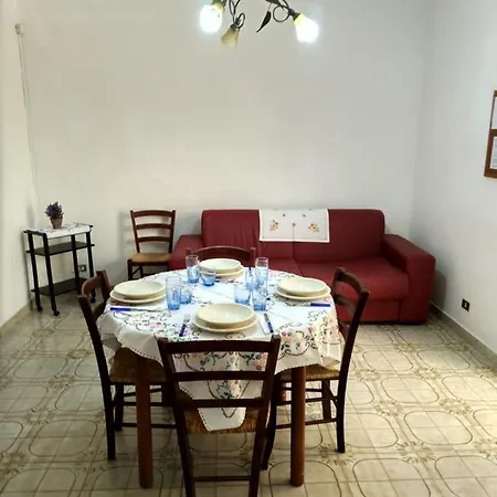 Miami Apartahotel