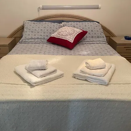 Miami Apartahotel